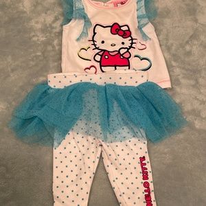 EUC hello kitty set 3 month